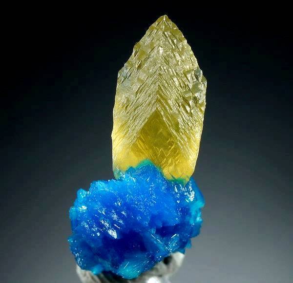 Name this Gemstone - April